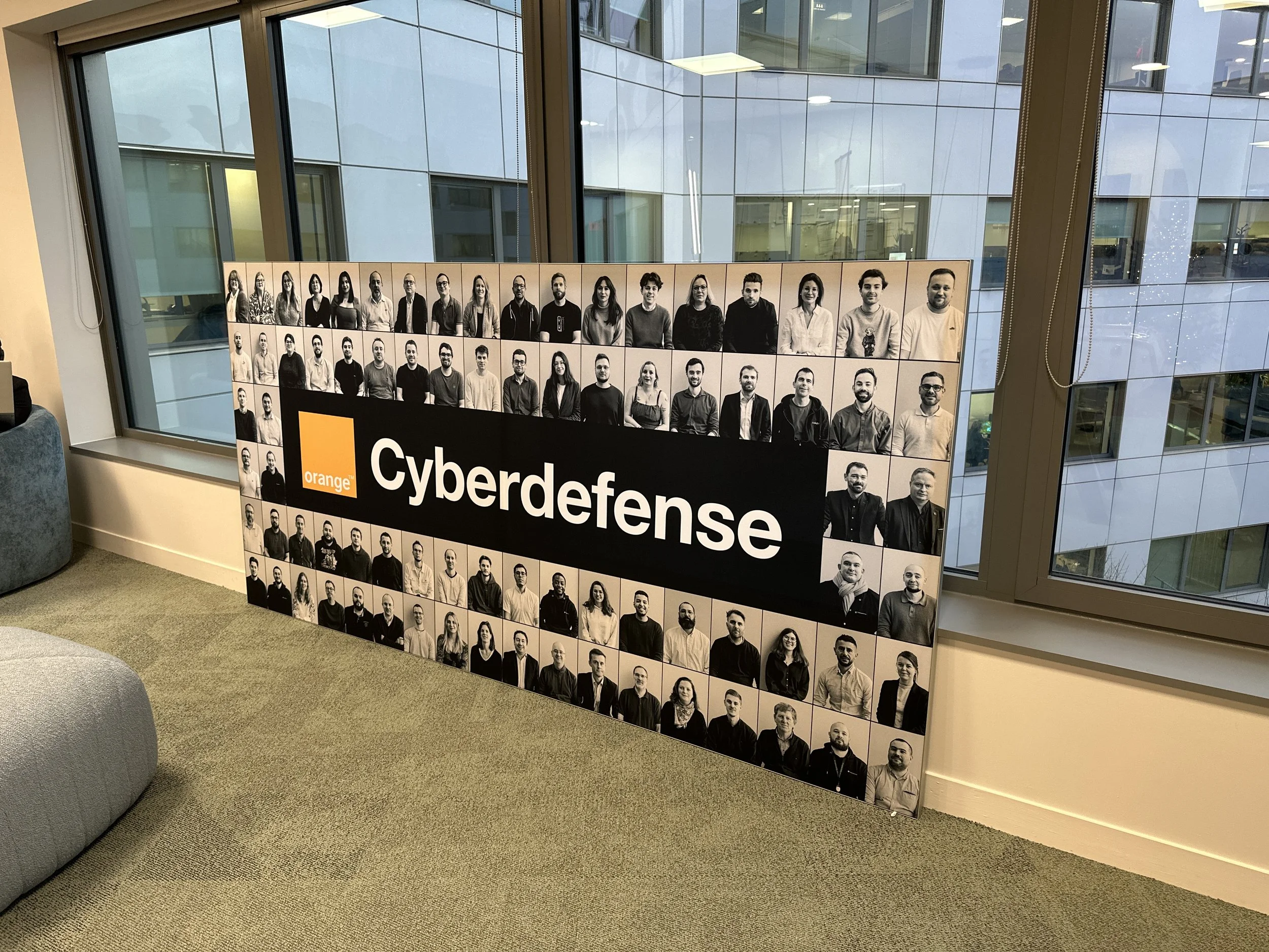 Mosaïque de salariés