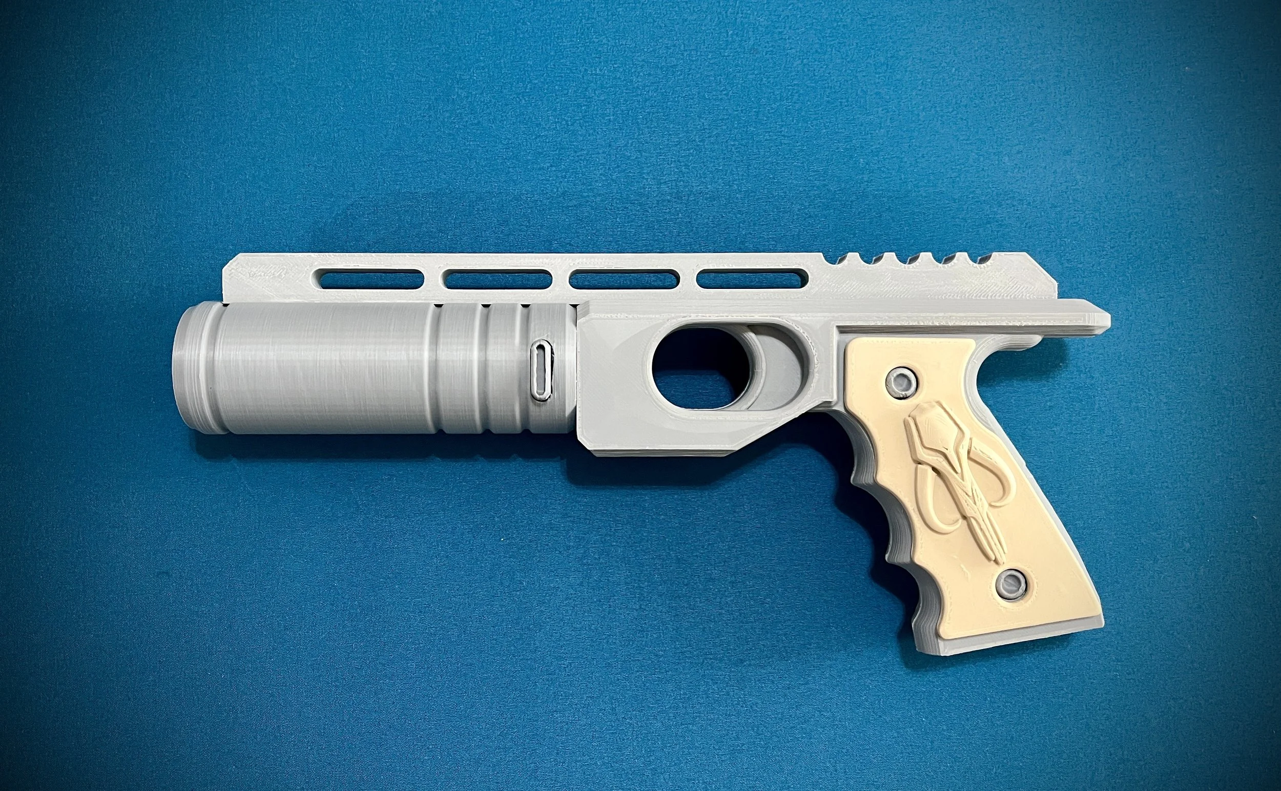 GP-7Round-.jpg