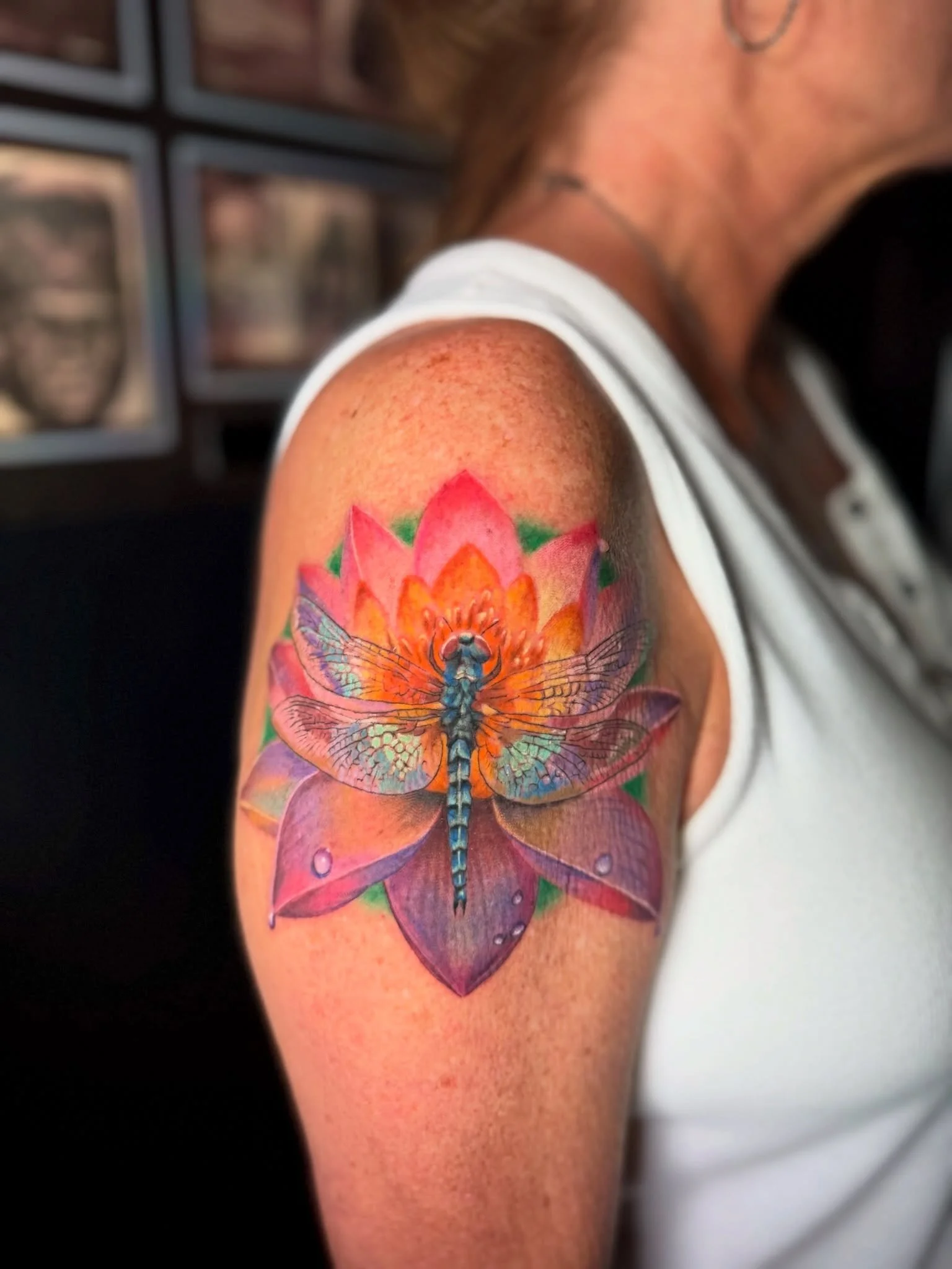 Sorry we&rsquo;ve been slacking on posting the last couple days! Here&rsquo;s a beauty by @catorozcotattoo 🌸 #colorrealism #ladytattooers #hustlebutterdeluxe #tattoosnob #texastattooartist