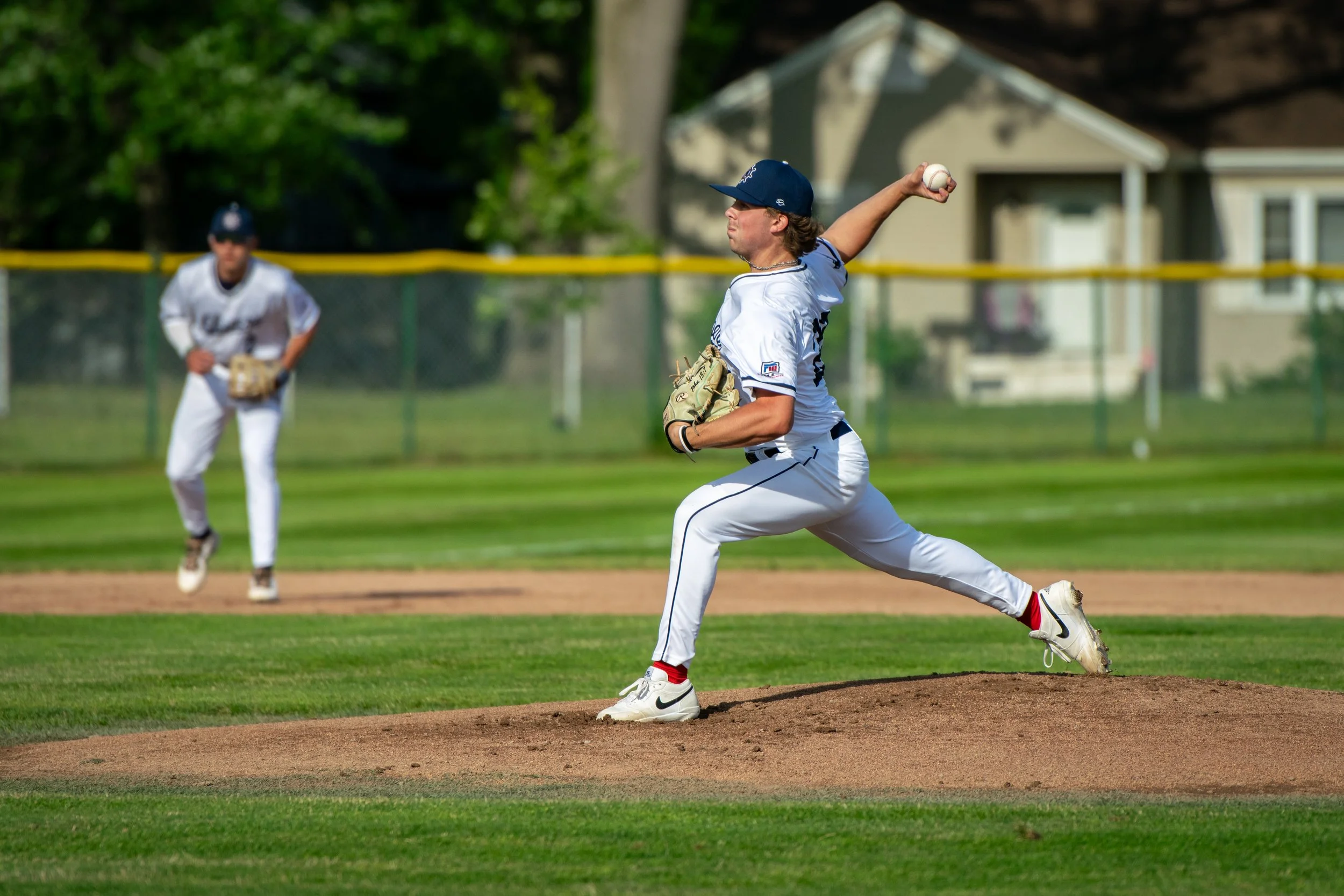 Clips fall in game 2 vs mariners
