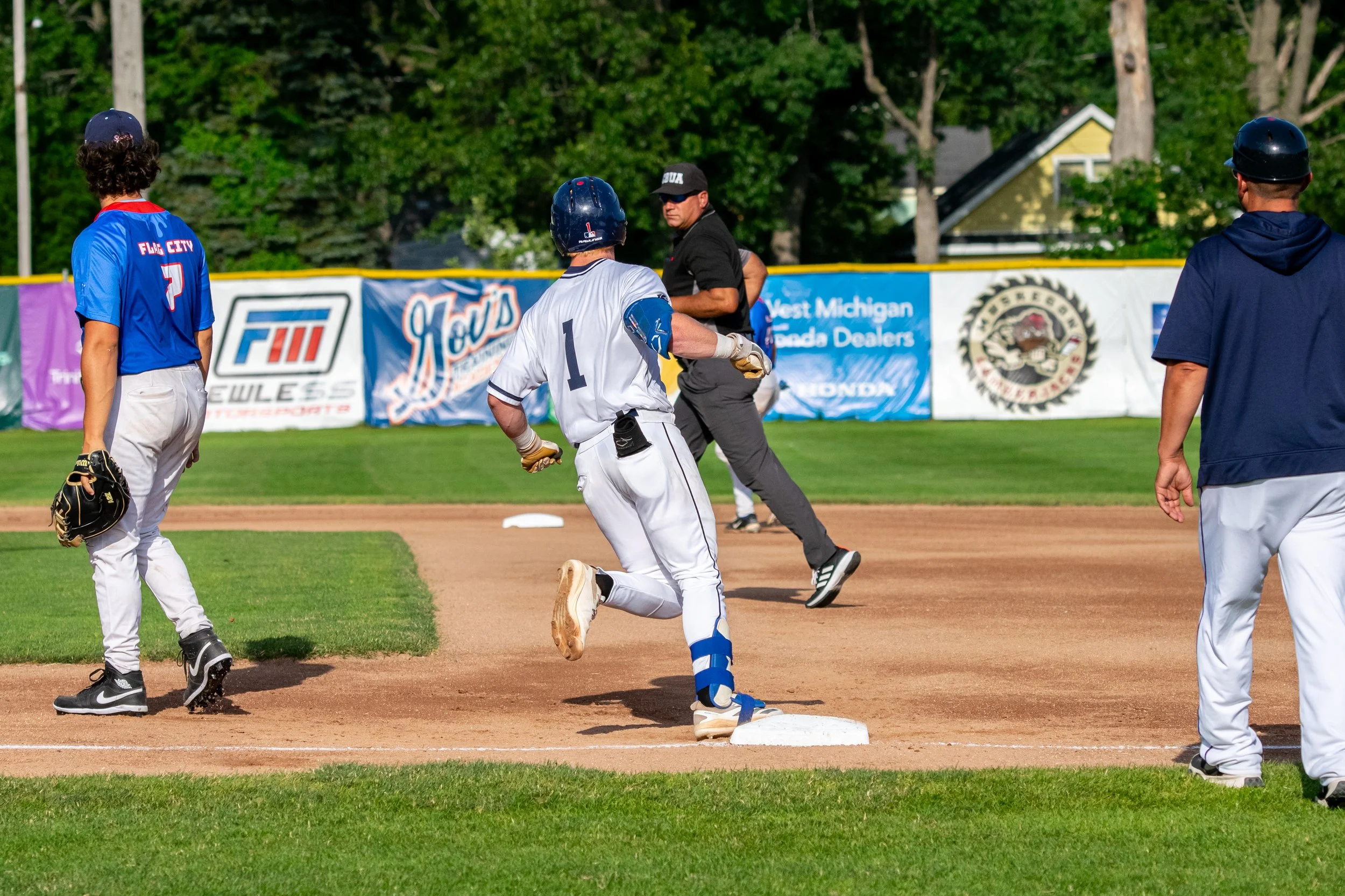 Sluggers Game 1-21.jpg