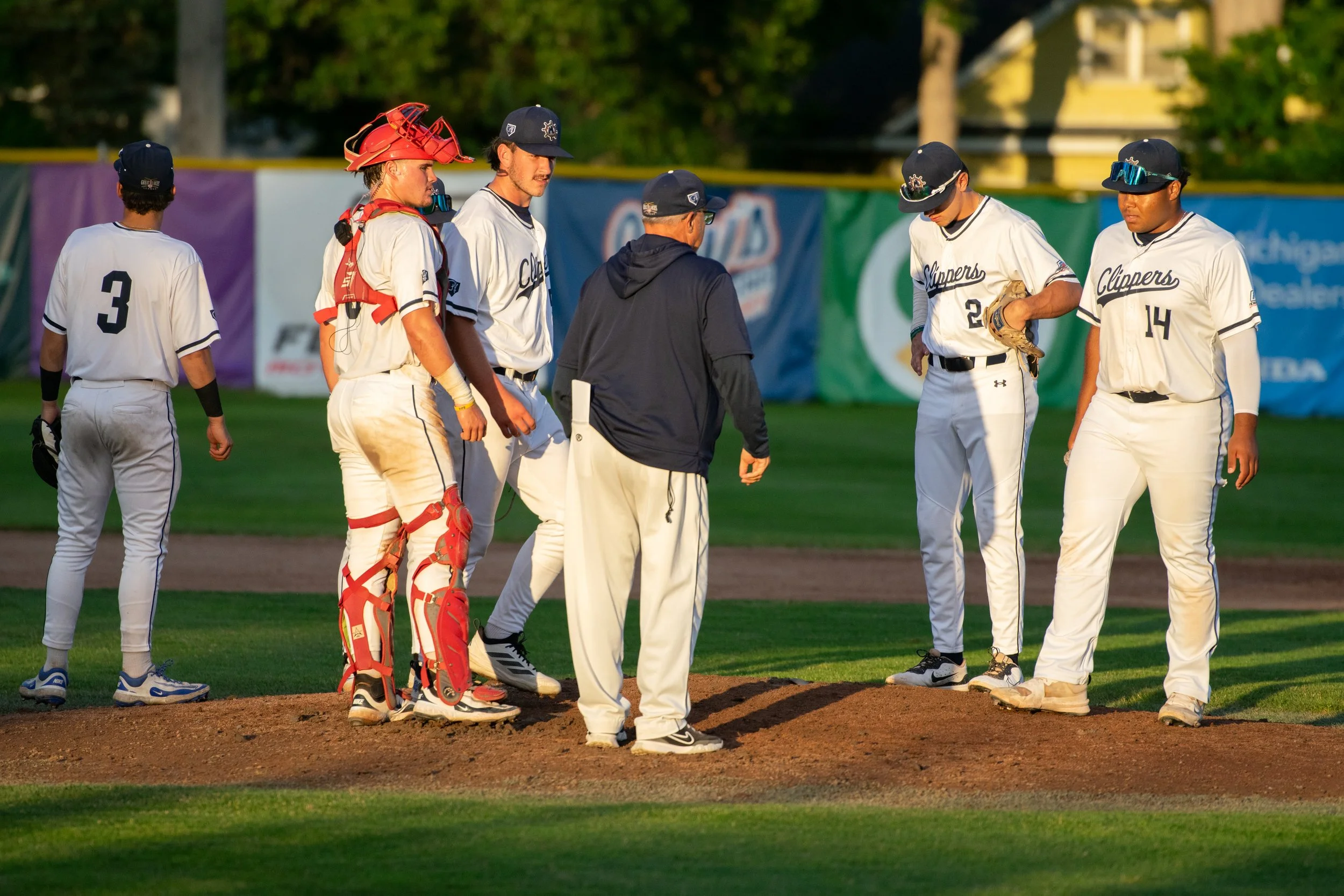 Locos Game 1-76.jpg