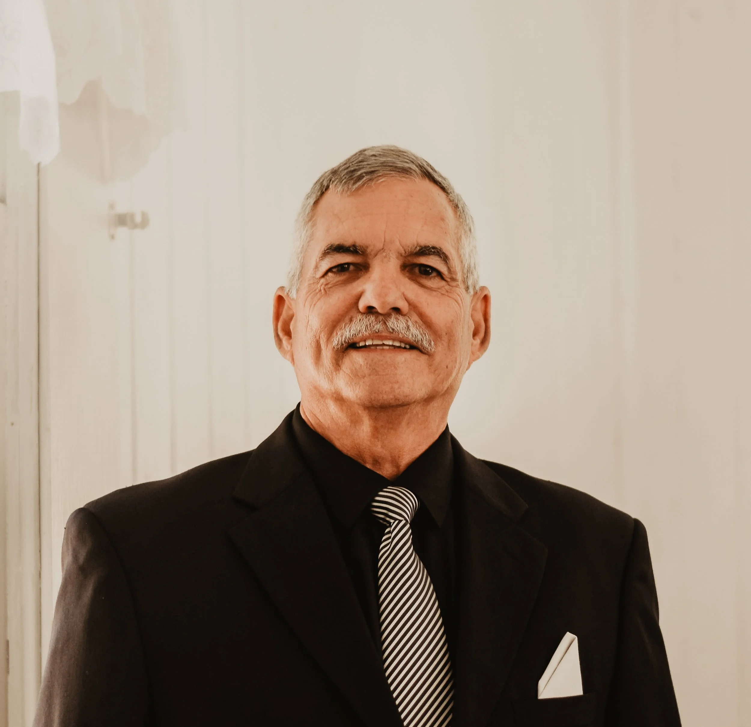 Bennie Hasha - Lead/Tenor