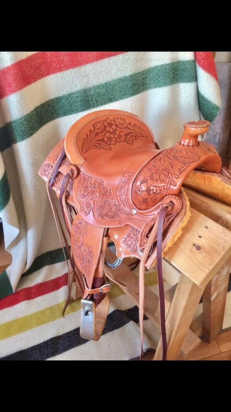 flower carved kids saddle