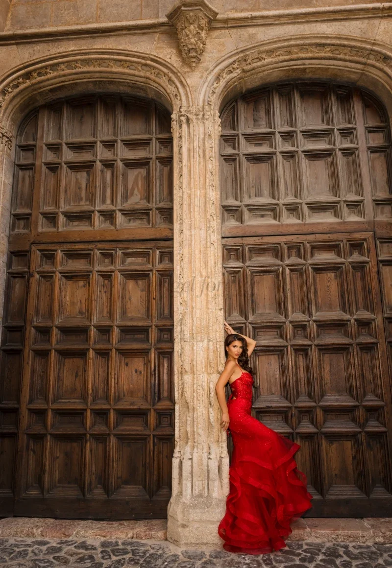 Jules AF6424_RED_SIDE-800x1160.webp