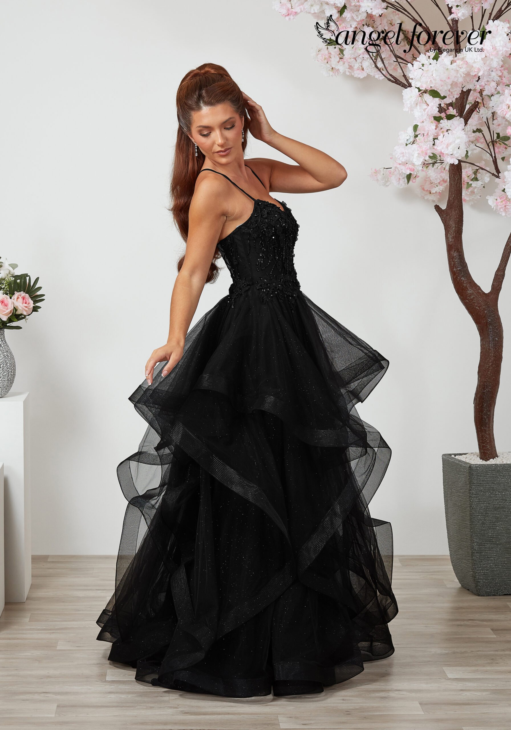 AF6402_BLACK_03-scaled.jpg