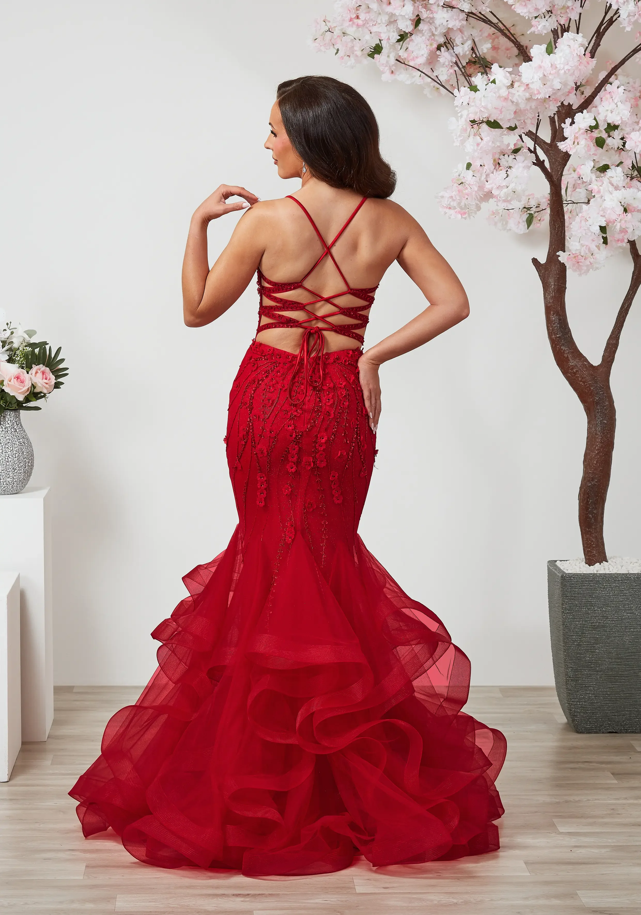 AF6420_RED_02-scaled.webp