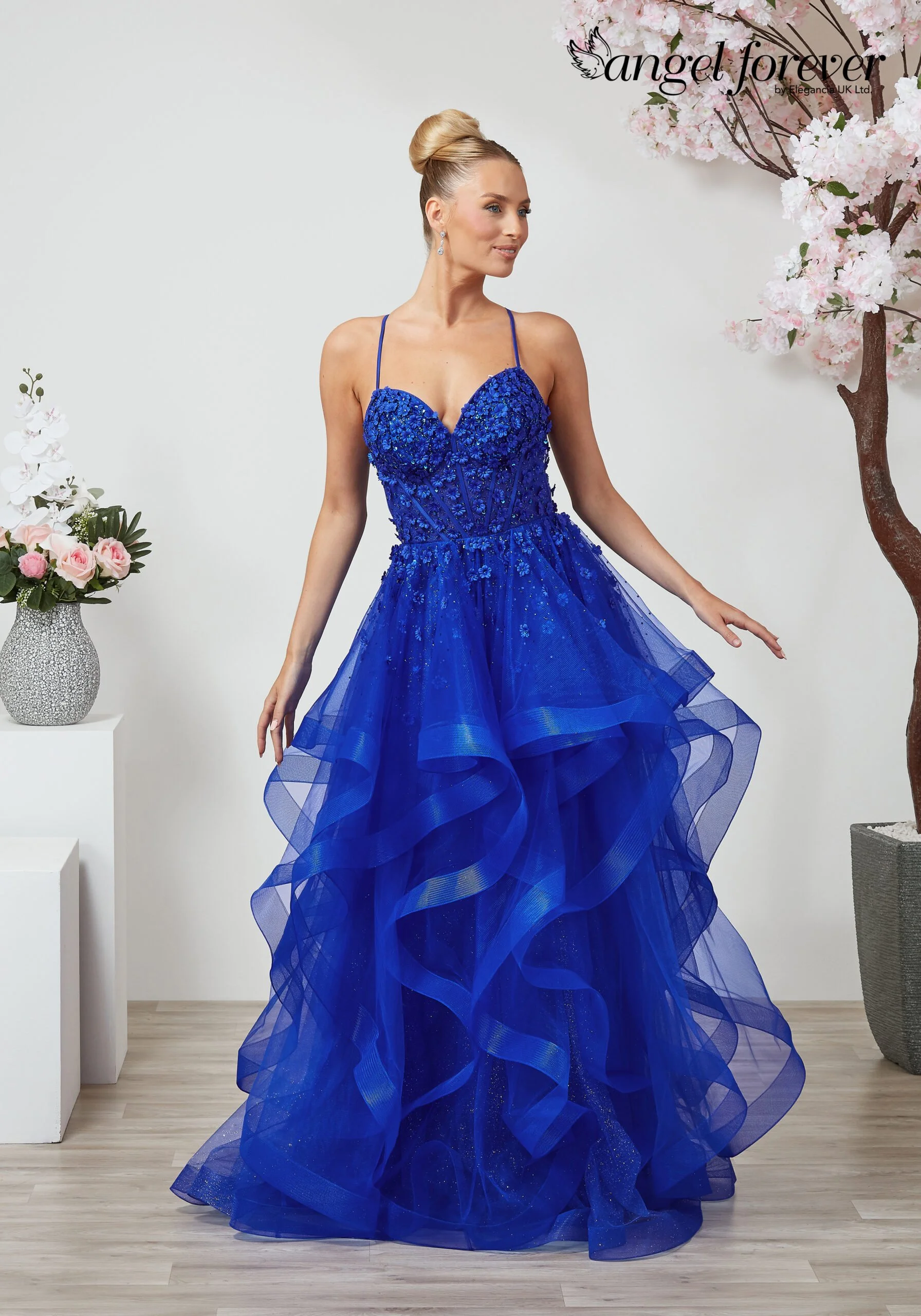 AF5471_ROYAL-BLUE_01-scaled Serena.jpg