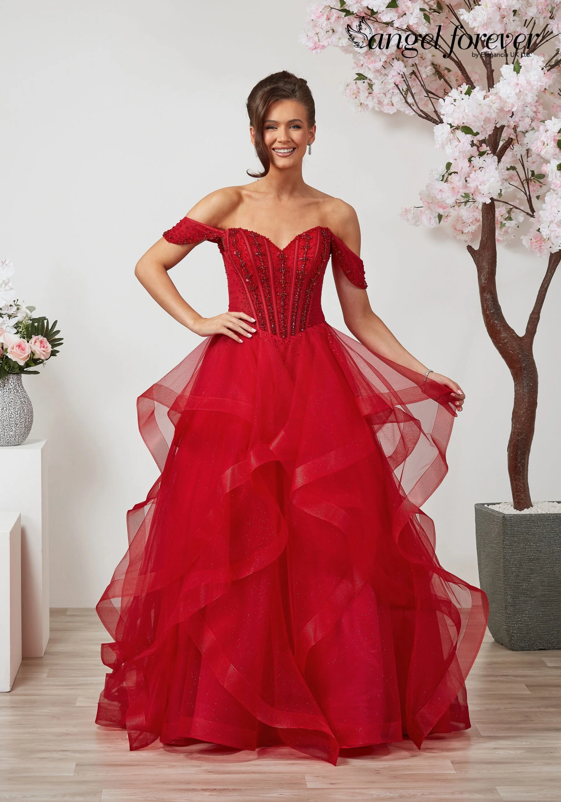 AF6653_DEEP-RED_01-scaled Frida.jpg