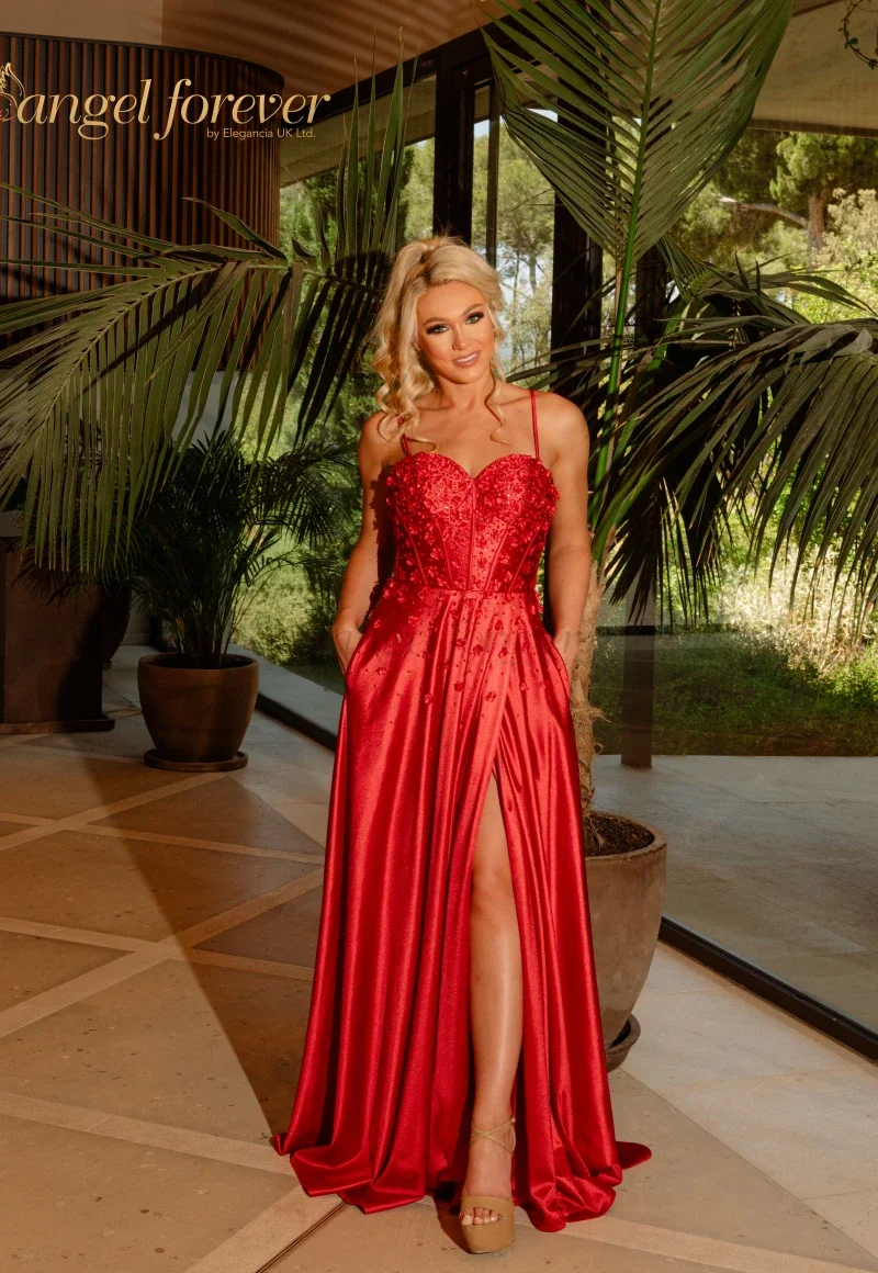 AF5403-RED-LOGO-1-800x1160 dolly.webp
