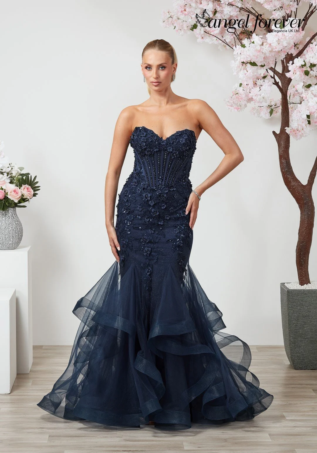 AF6667_NAVY_01-Large Pippa.jpg