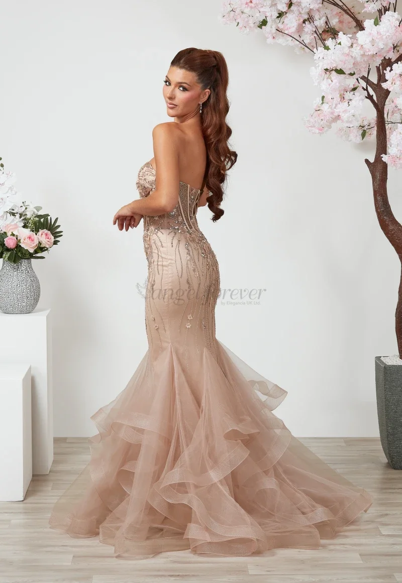 AF6421_ROSE_03-800x1160.webp