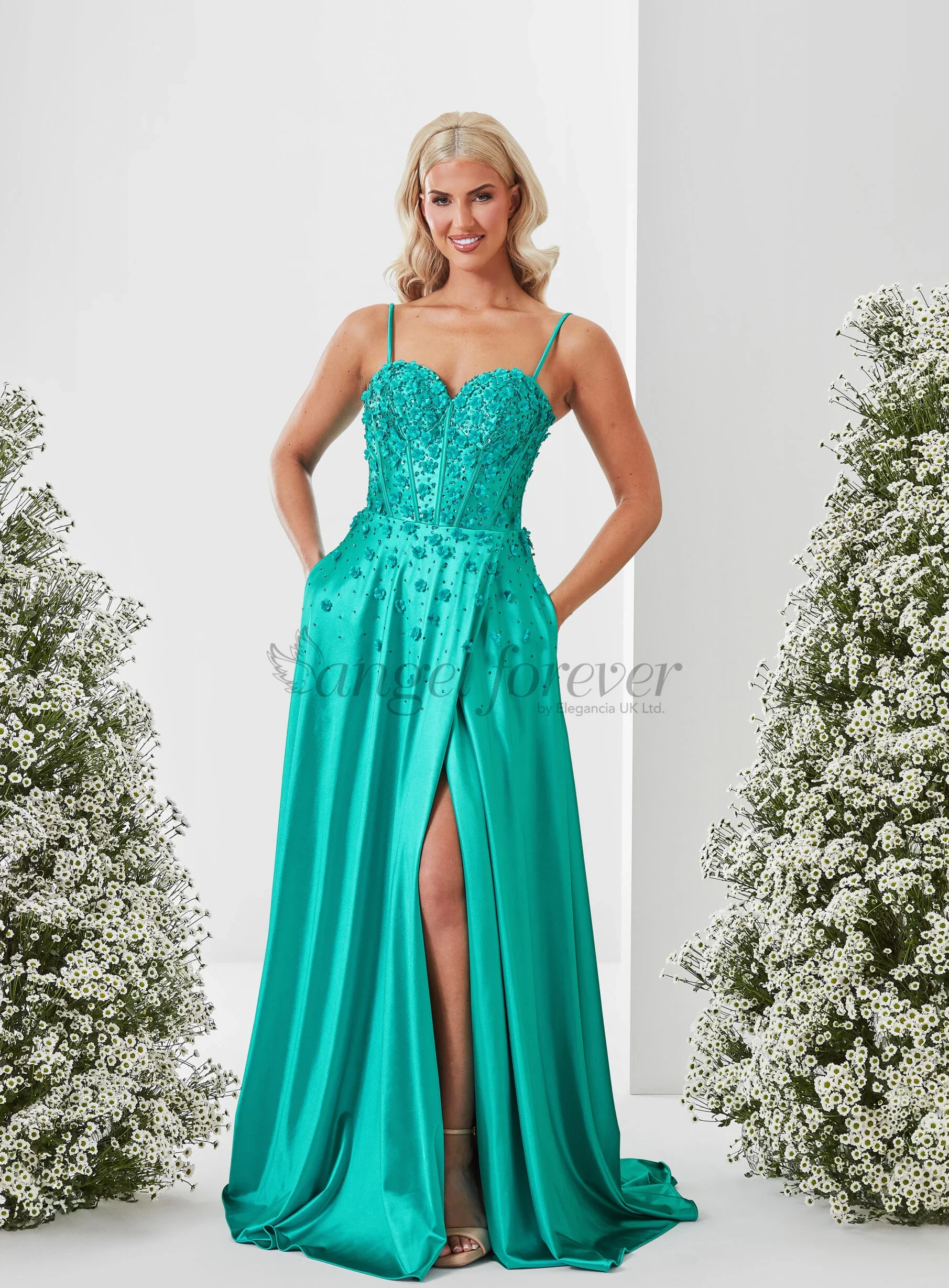AF5403_LIGHT-TEAL_01-1-scaled dolly.webp