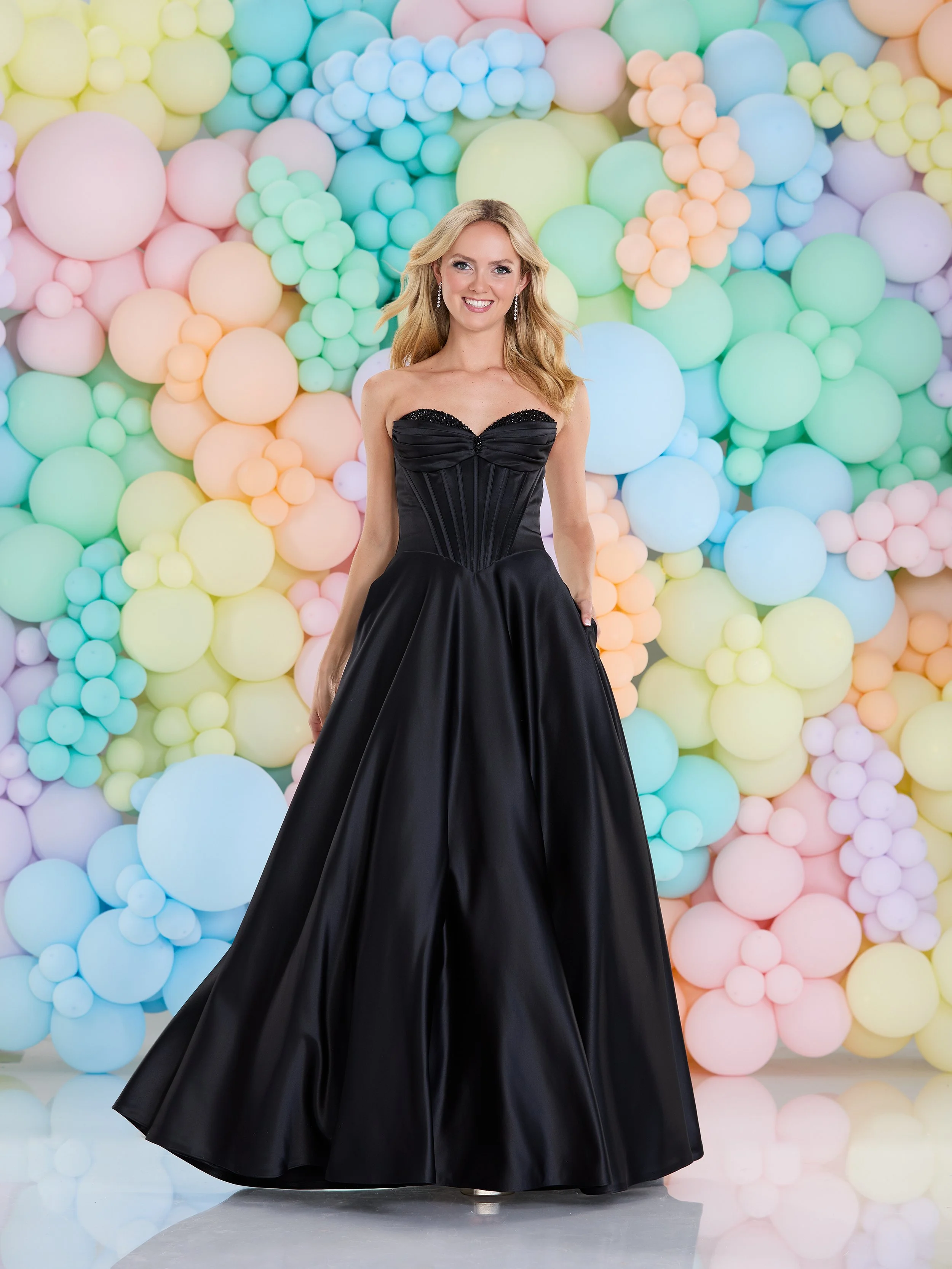 VALA-BLACK-009.jpg
