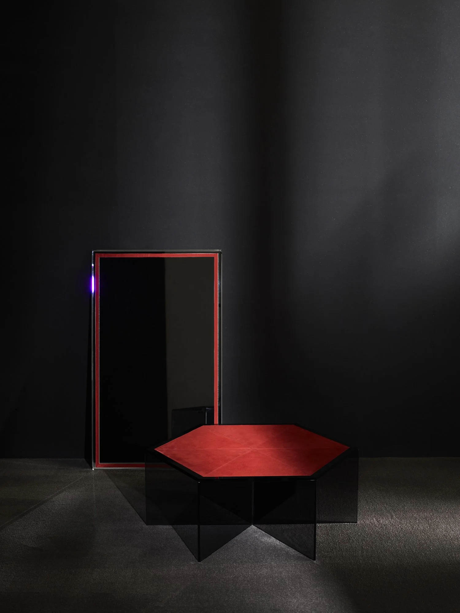 RedTable_RedMirror__503.jpg