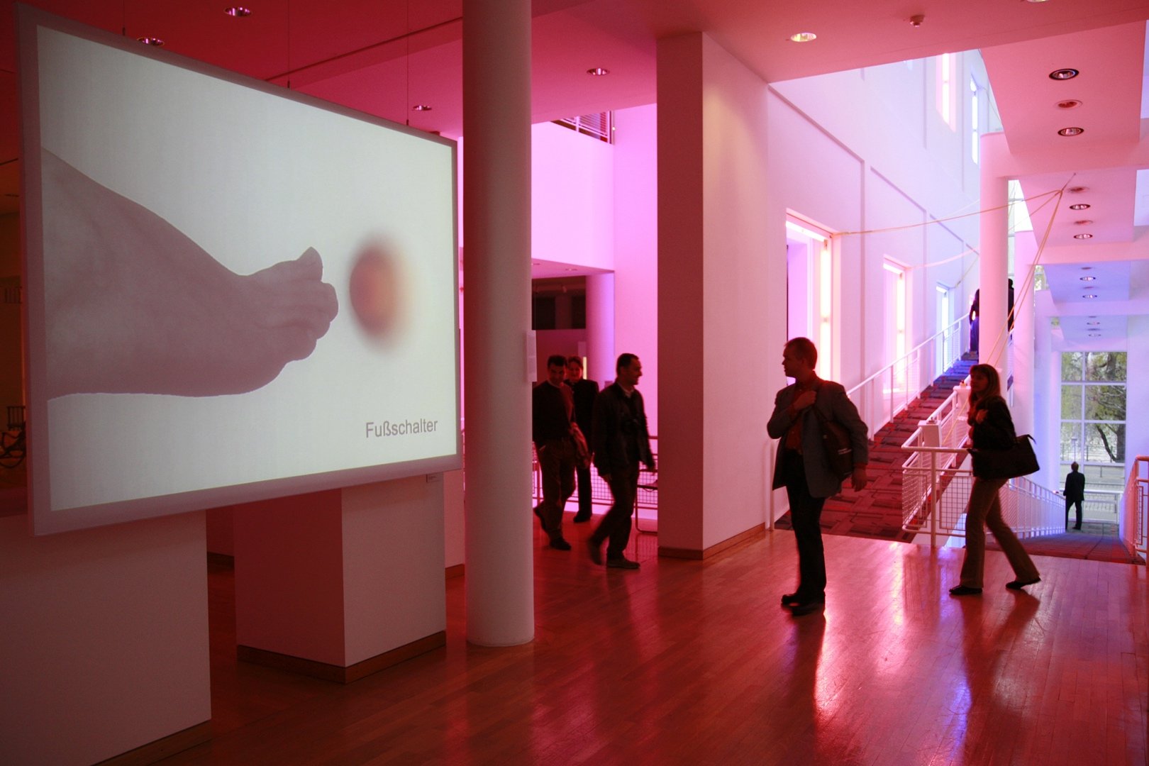 Merten_ Installation_Marc Krusin 04 .JPG