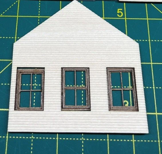 W3 weatherboard end wall section