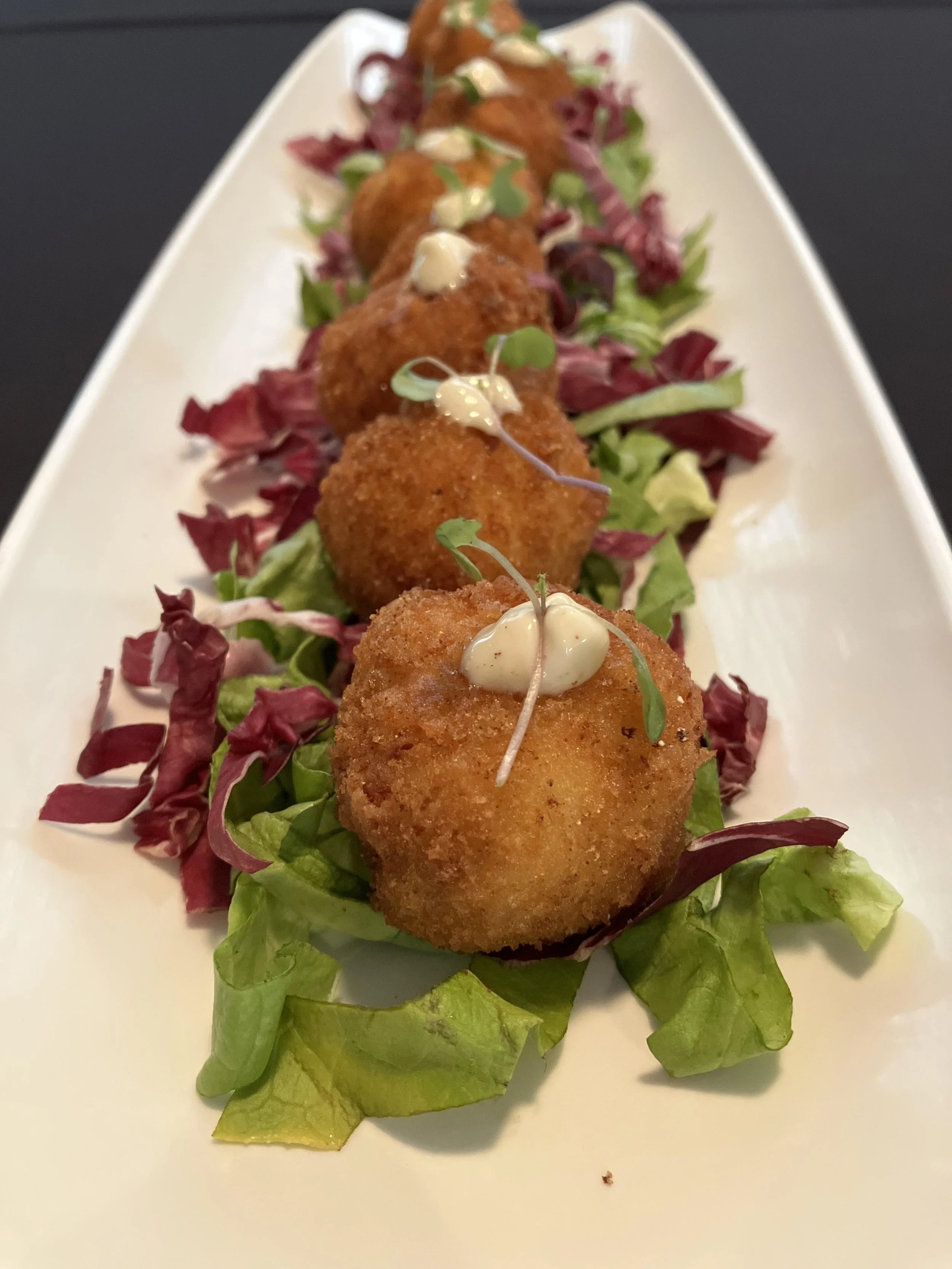 mac n cheese balls.jpg