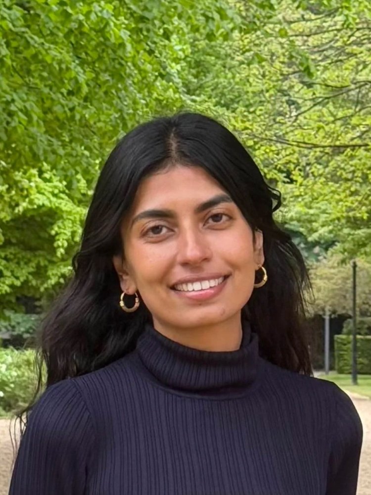 Portrait of Dr. Mila Noor