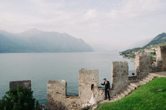 Get away kaksin &mdash; ent&auml; jos h&auml;&auml;t olisivatkin vain teille kahdelle? 💍

Moni pariskunta p&auml;&auml;tt&auml;&auml; l&auml;hte&auml; kahdestaan naimisiin Italiaan,
kun syd&auml;mess&auml; tuntuu, ett&auml; t&auml;rkeint&auml; on va