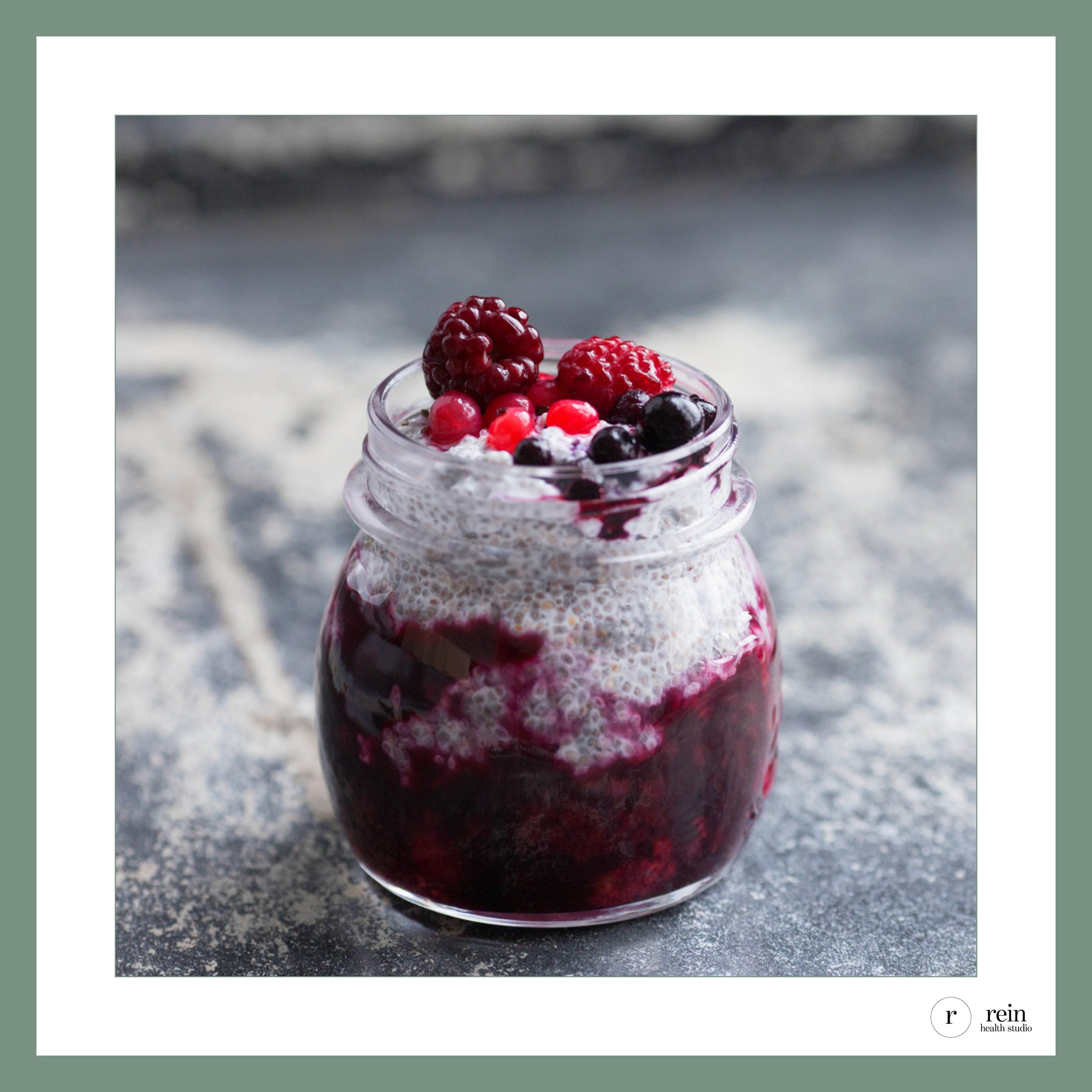 Stewed Berry Chia Lymph Glow Pudding