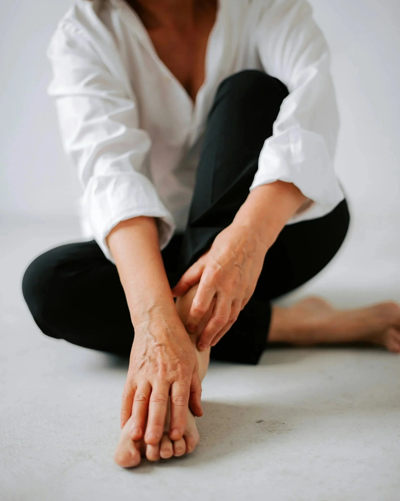 The Linear Grace: Thriving in Your Menopausal Prime