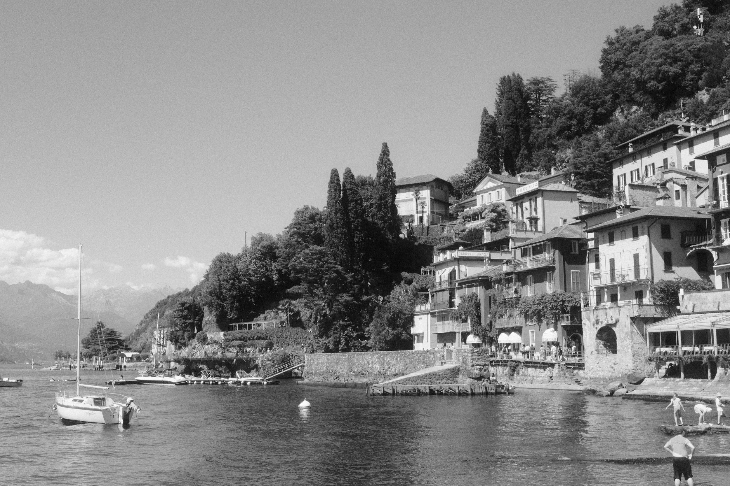unsplash-image-SrjVQ-IJ4Sg.jpg