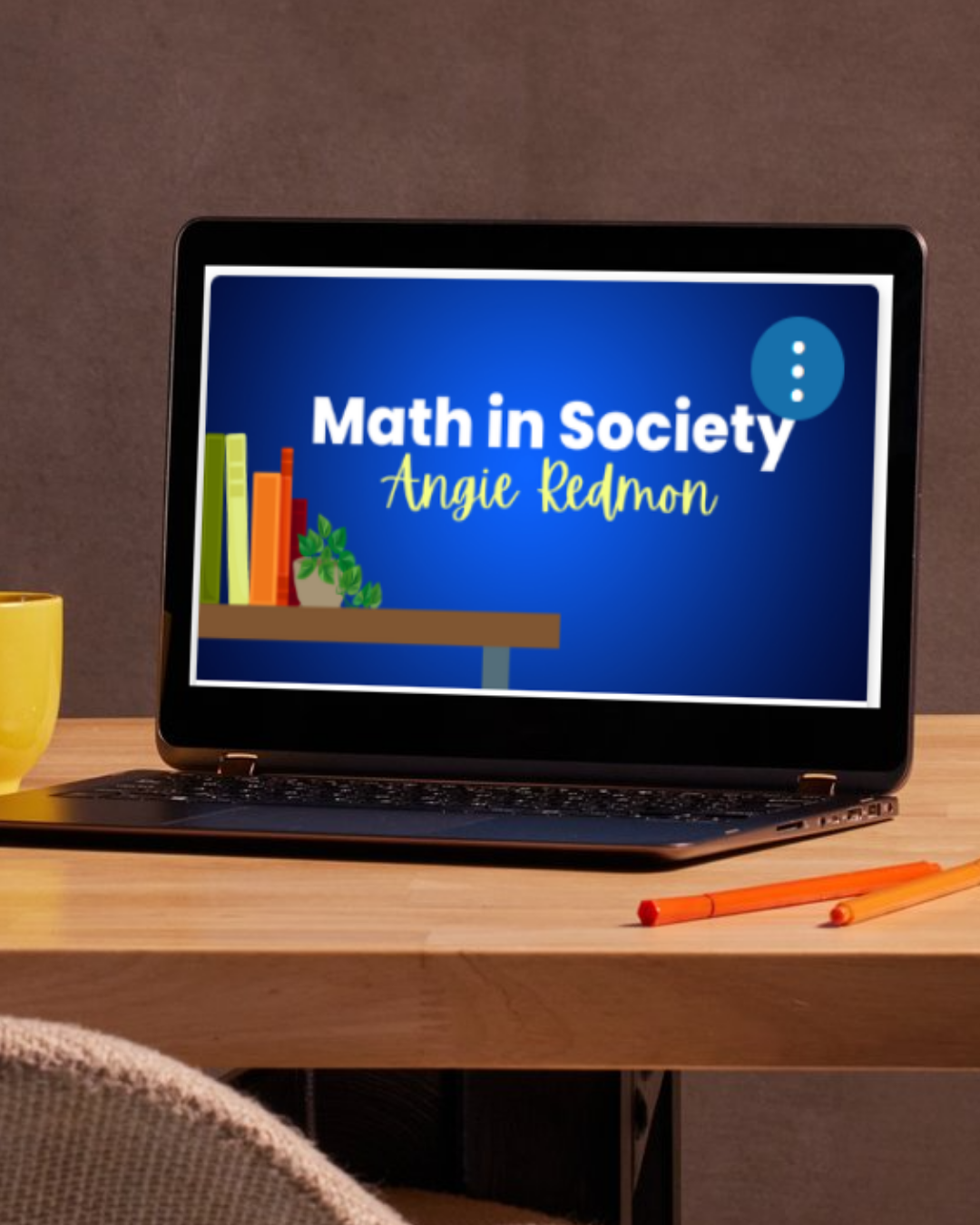 Digital Product Photos Computer Mockup.png