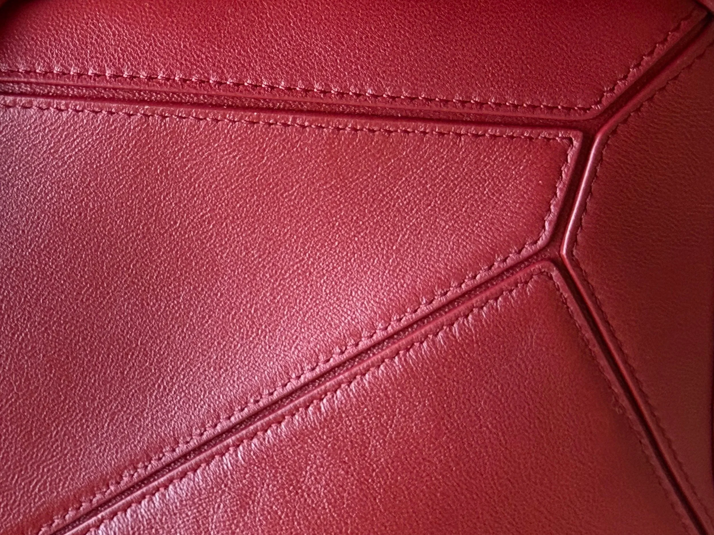 Loewe Featherlight Puzzle Review: A Lighter, Softer Icon