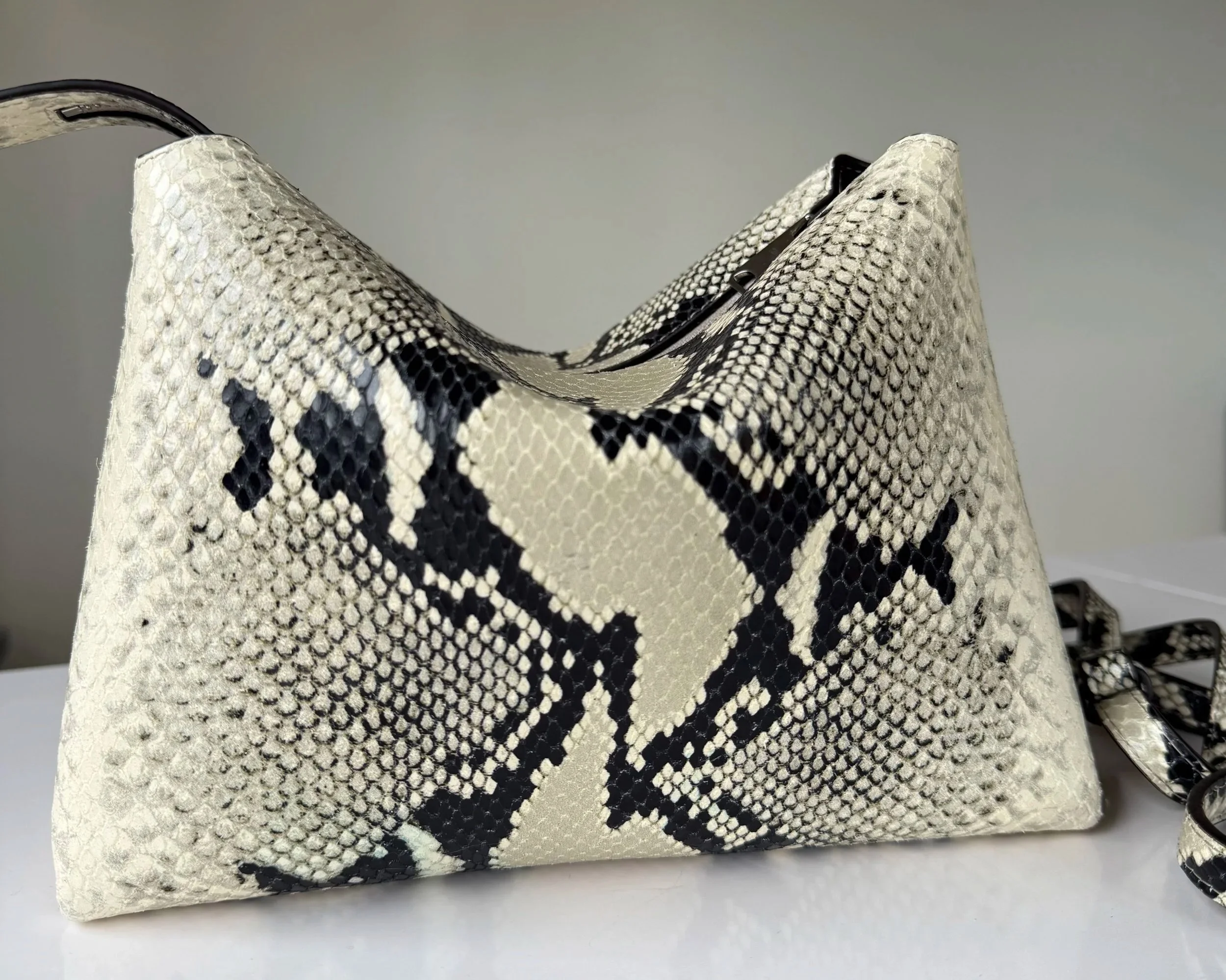 Khaite Lina Review: Soft Structure, Understated Ease