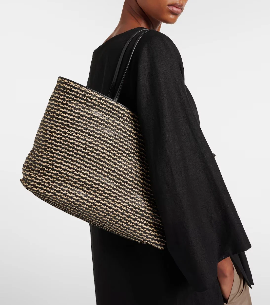 Three-Piece Edit: Versatile Raffia Totes for Summer