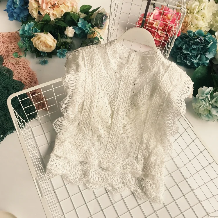 New-Summer-Women-Fashion-Short-Lacework-Hollow-Out-Pullover-Tank-Vest-Ladies-Slim-Elegant-Lace-Outside.jpg