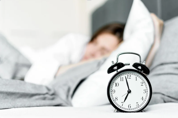Eight Practical Tips to Sleep Better Through Daylight Savings