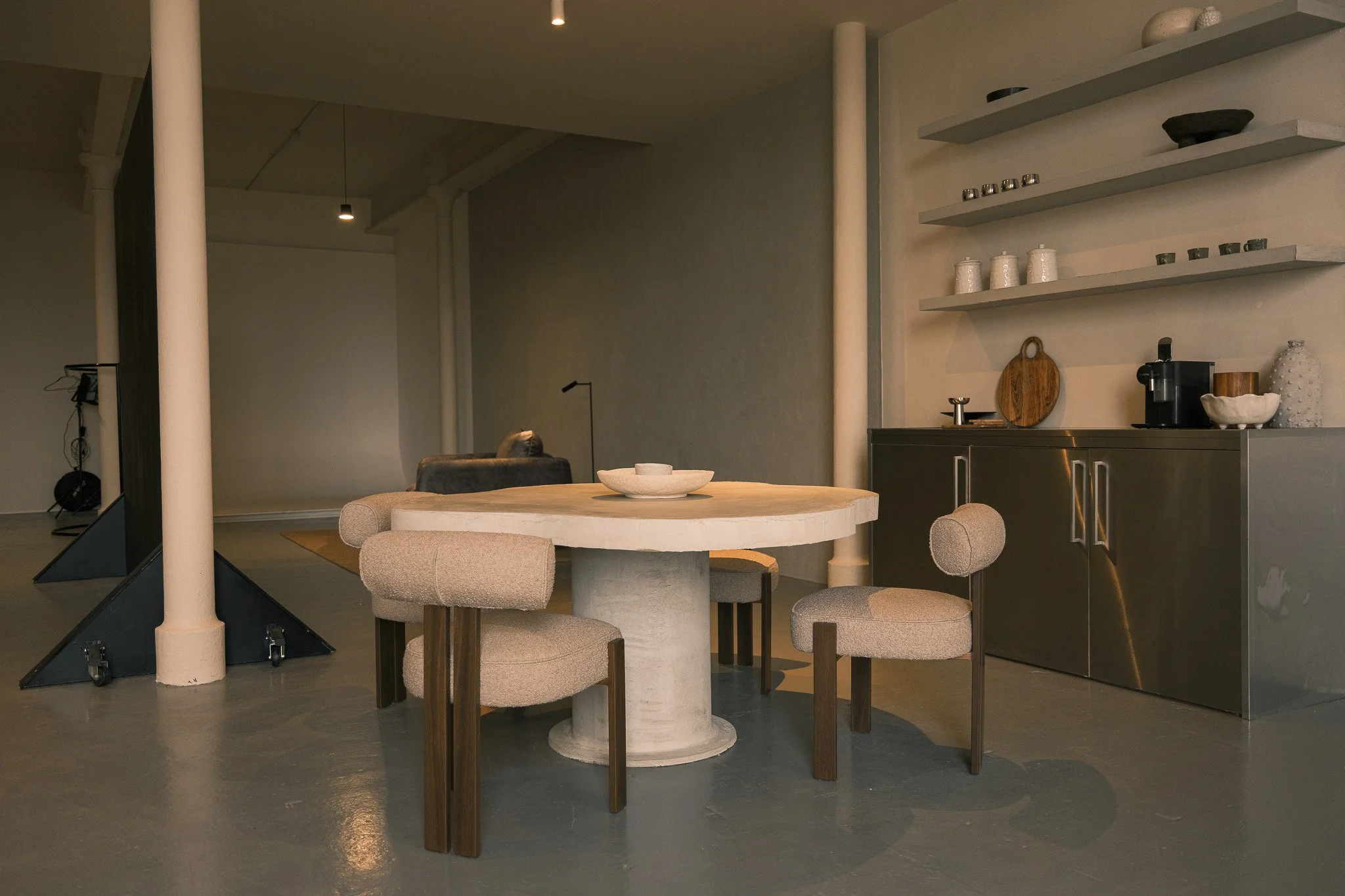 premium-photography-studio-manchester-natural-light-space.jpg