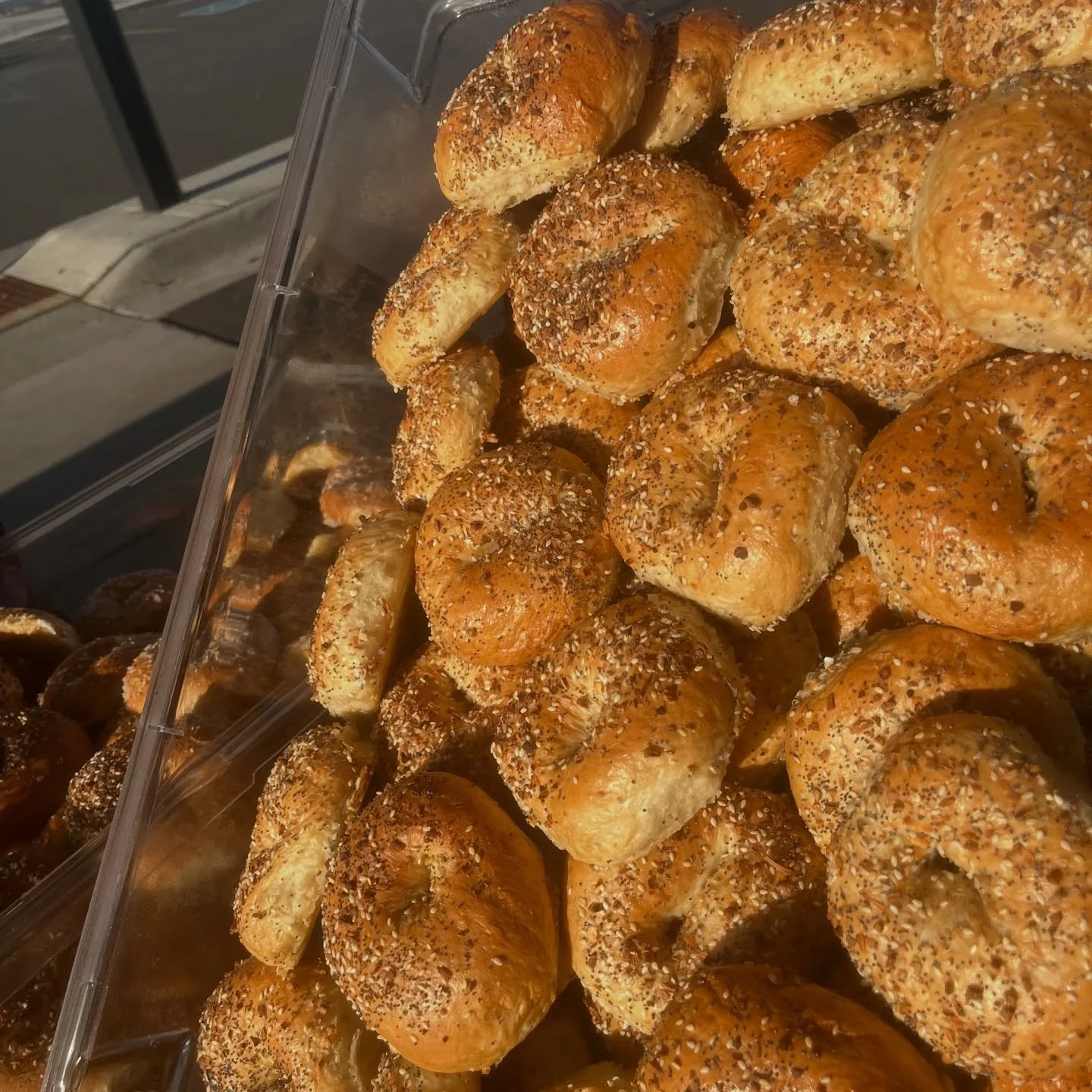 POP UP FRIDAY @lacamionnettecoffee FROM 8-10:30! Be there or be square! Or, come see us this Saturday @gallatinvalleyfarmersmarket or at Crusin&rsquo; on Main downtown for breakfast starting at 9. See you tomorrow!!