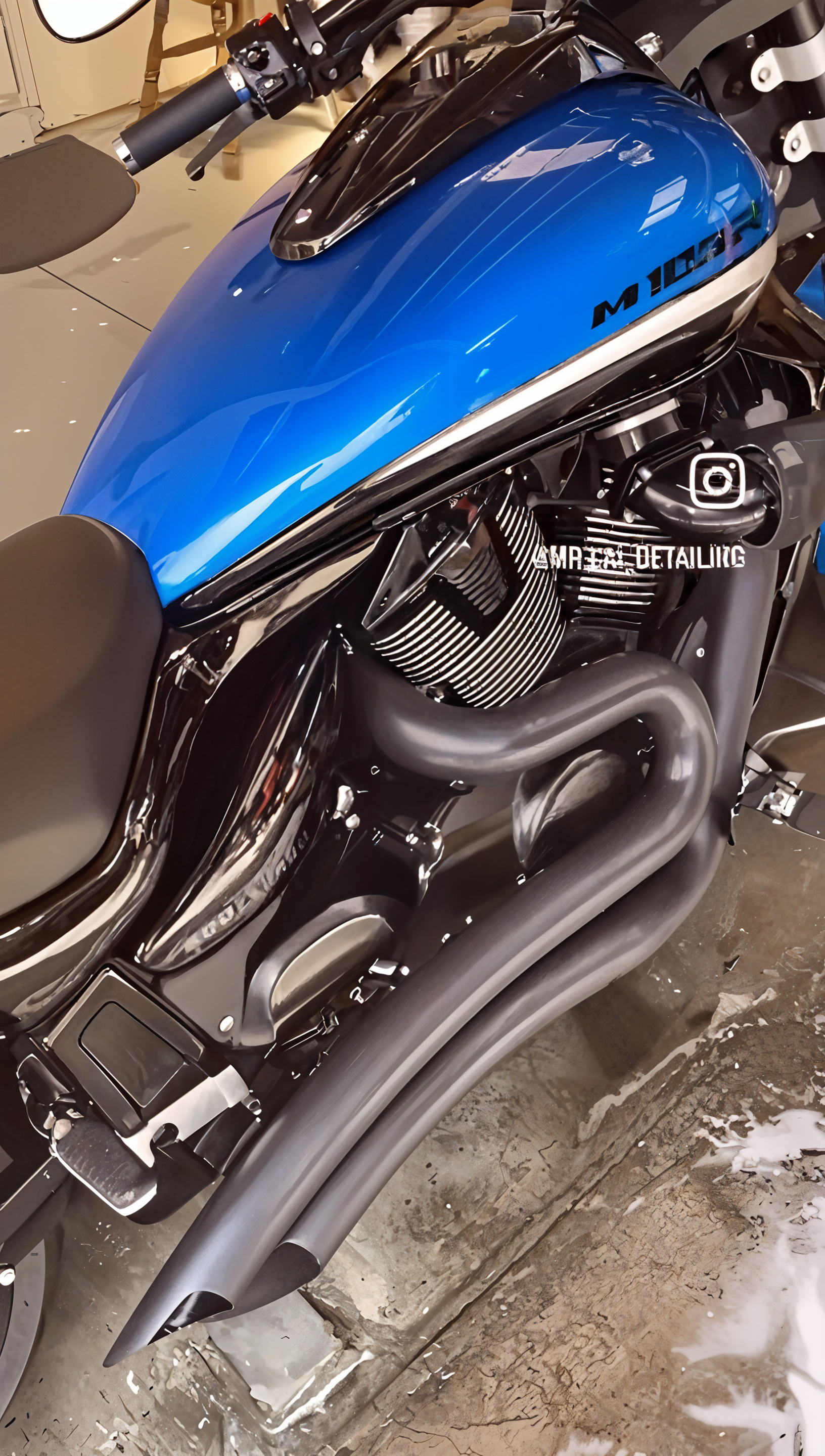 Professional motorcycle detailing service in Los Angeles - blue motorcycle tank after mobile detailing by Mr. Lai Clean SGV