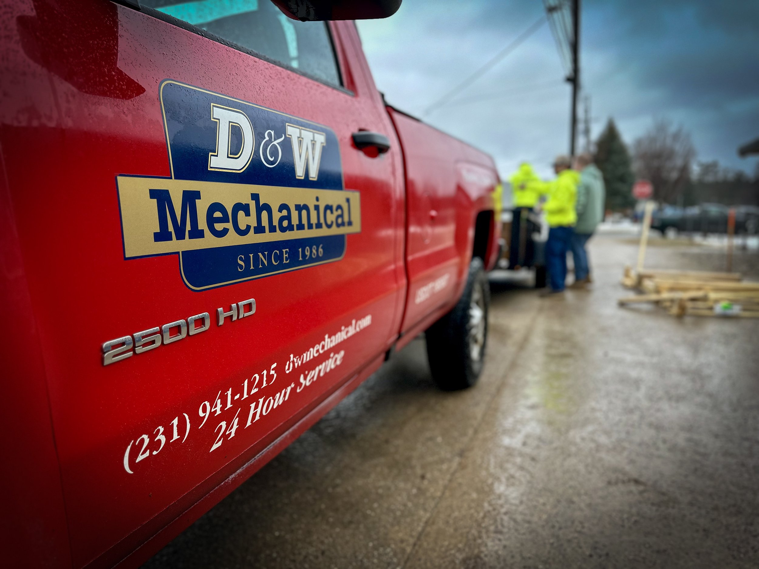 Glen Loomis Truck 01.jpg