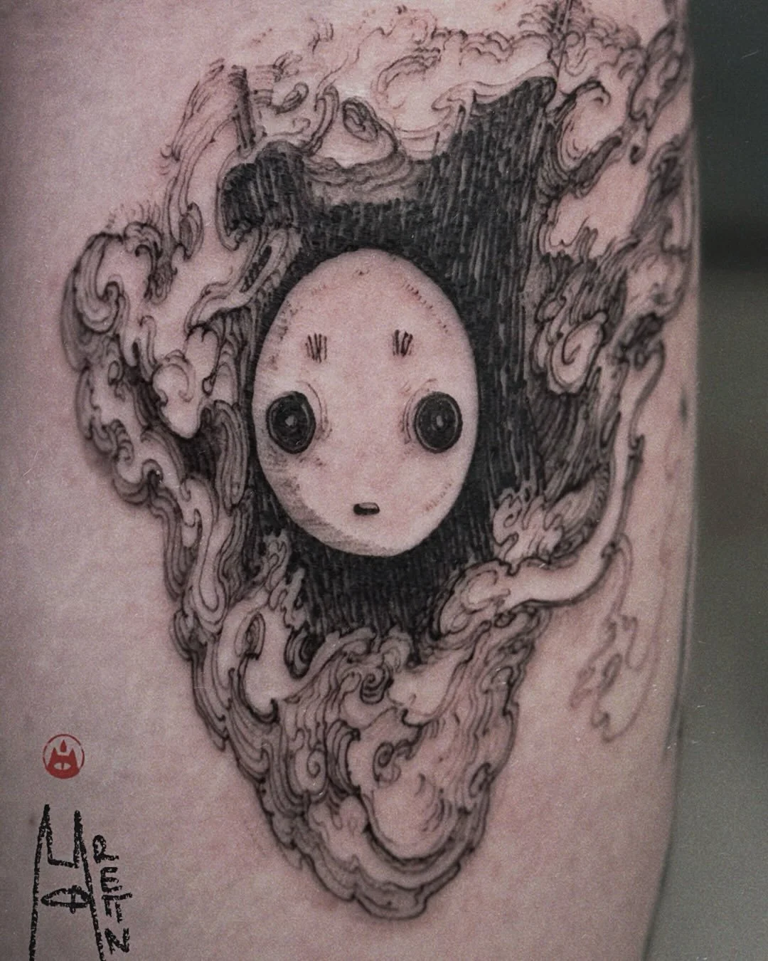 Ｆｒｅｅｈａｎｄ masked spirit with fog

This piece was inspired by my painting on @takamarukiyama drum. What a fun project it was! You can find the painting on my feed and on my website. 

🖤🛢️
