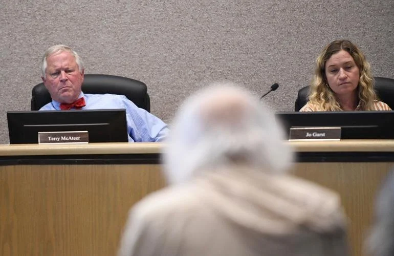 Supervisors to Consider Final Decision to allow RV/trailers as permanent housing 