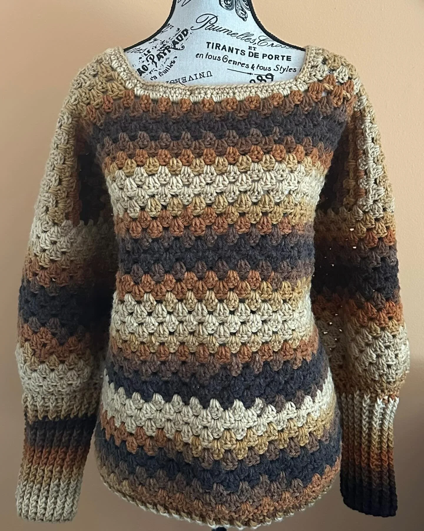 Neutral gradient sweater. Crocheted by hand, one of a kind 🤎