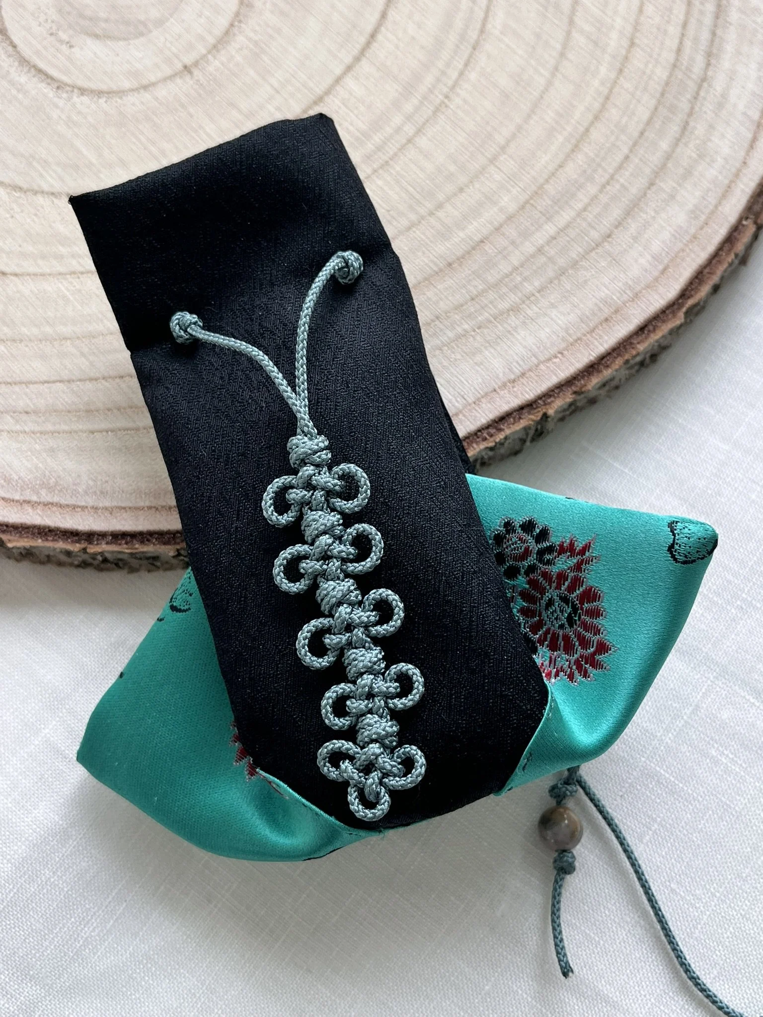 Green Gwi Pouch