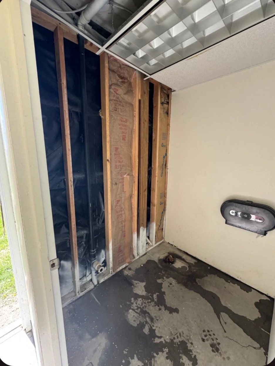 Water damage / Wall repair
