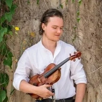Canadian composer and solo violinist Jack Campbell performed on November 15, 2025.