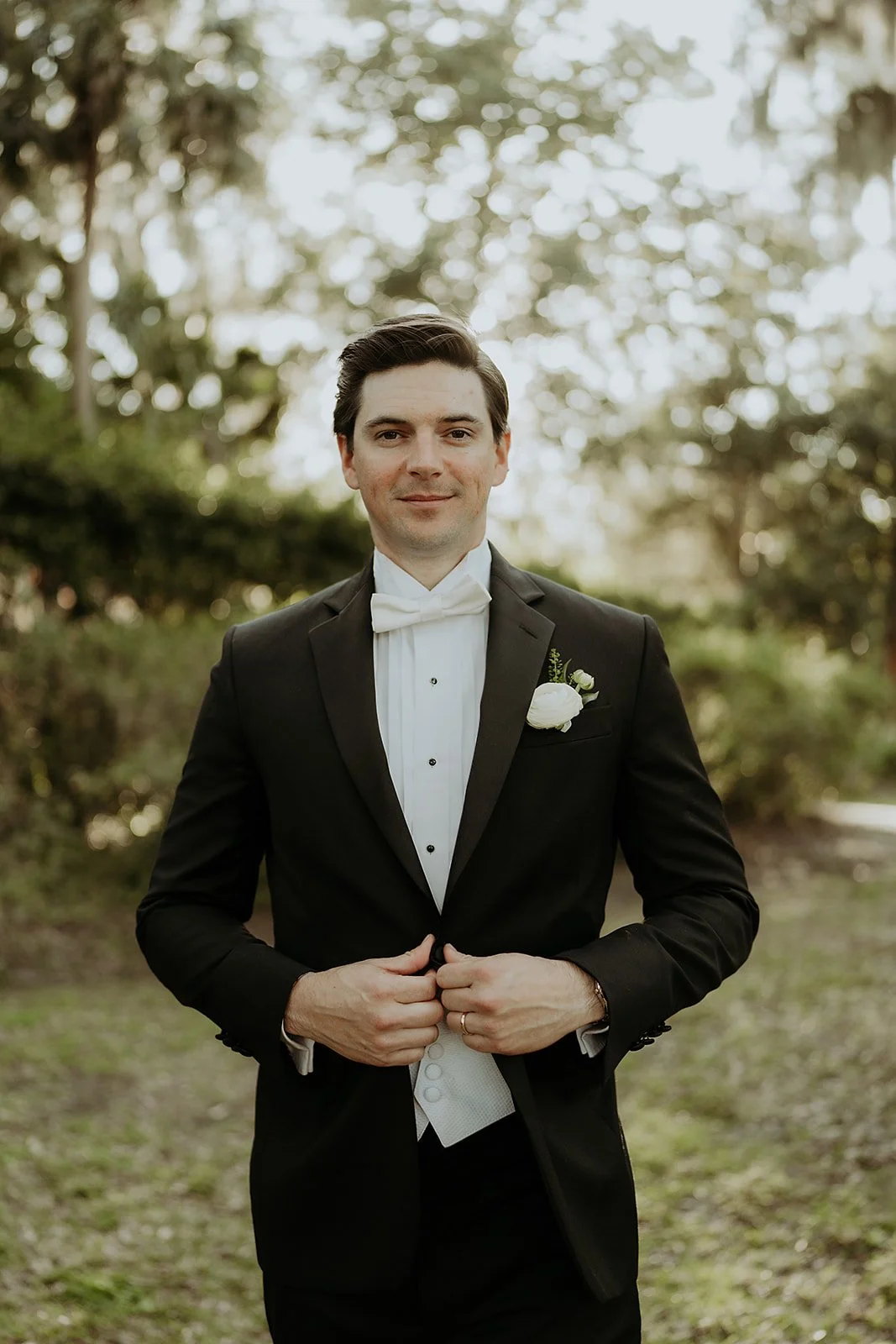 E+RWeddingSneakPeeks_MakaylaEarlPhoto-02067.jpg