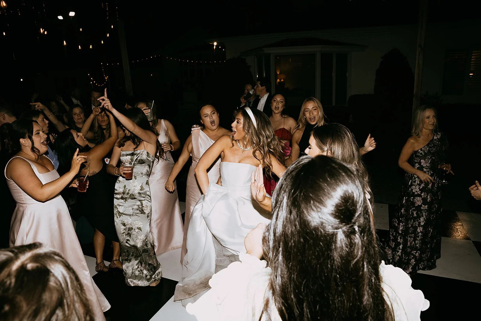 E+RWeddingSneakPeeks_MakaylaEarlPhoto-07233.jpg