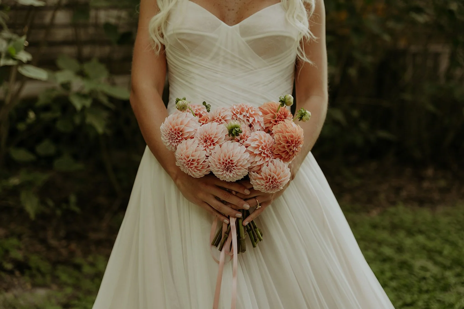 Sneakpeek_MAKAYLAEARLPHOTO-11.jpg
