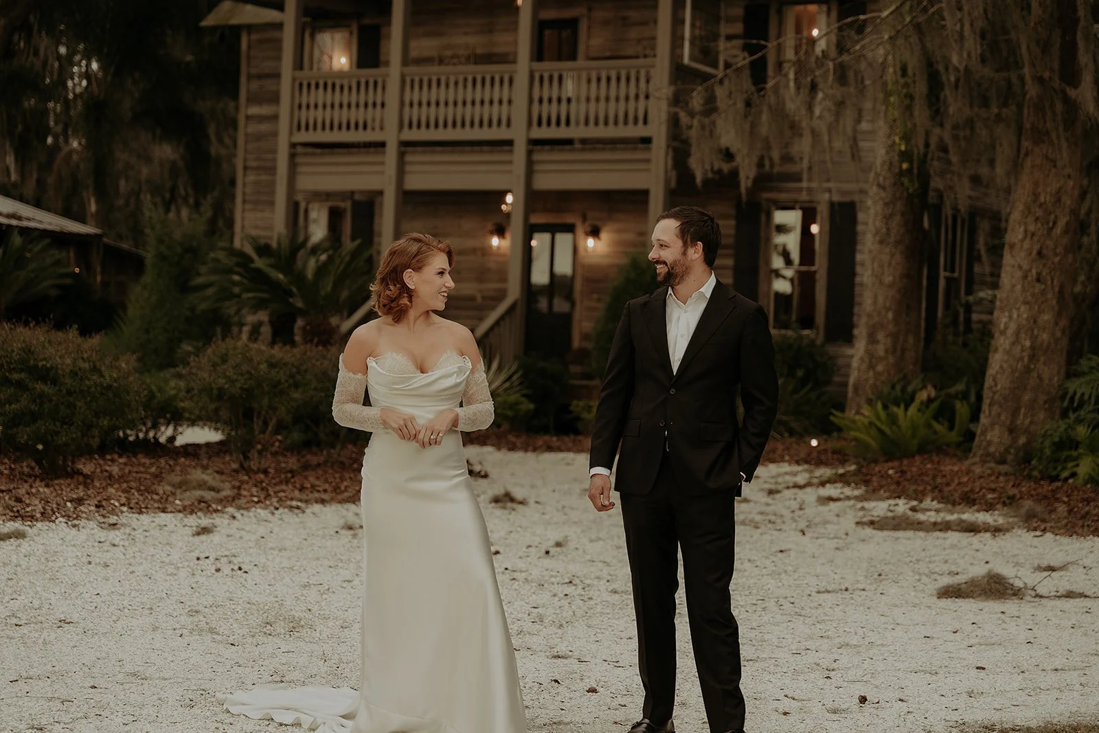 SNEAKPEEKS_MAKAYLAEARLPHOTO-7.jpg