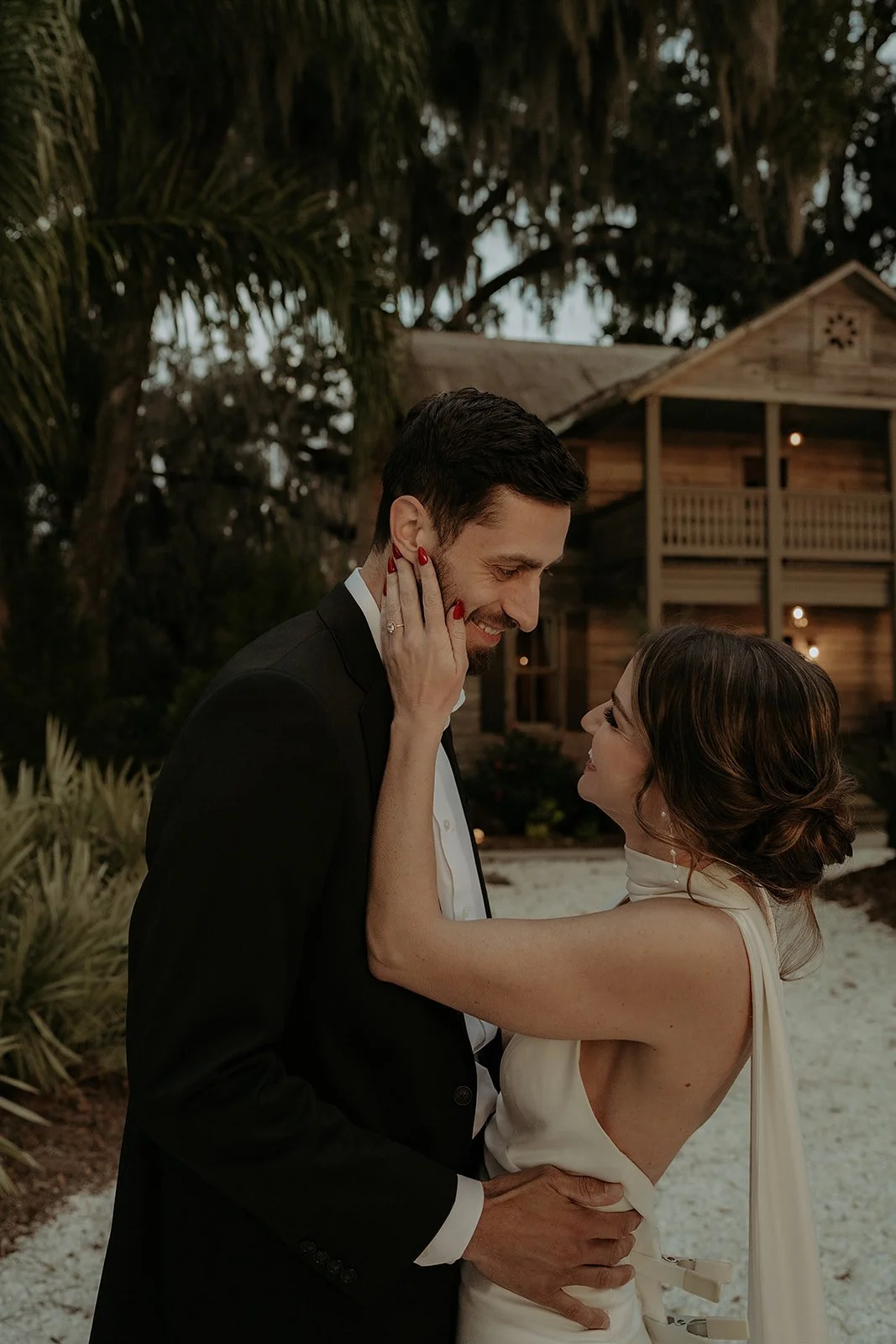 SNEAKPEEKS_MAKAYLAEARLPHOTO-15.jpg