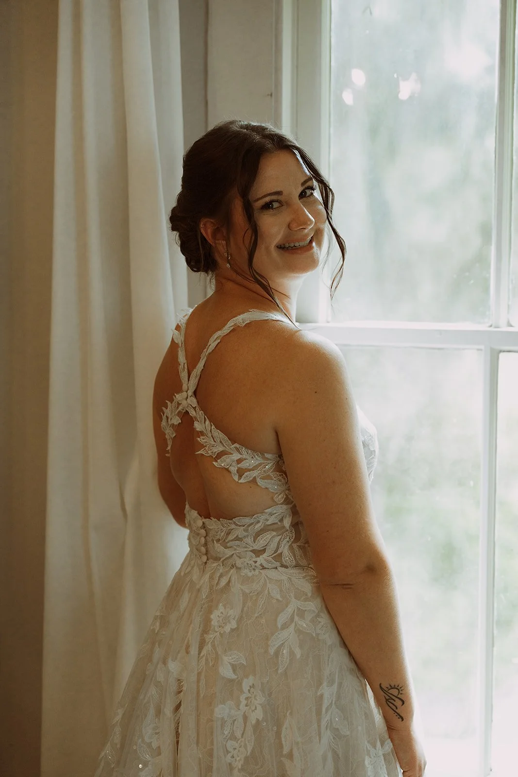 SNEAKPEEKS_MAKAYLAEARLPHOTO-4.jpg