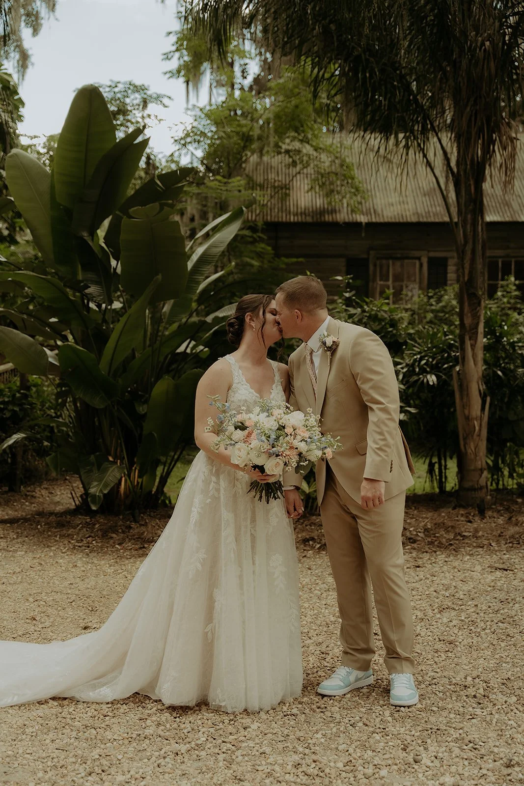SNEAKPEEKS_MAKAYLAEARLPHOTO-8.jpg